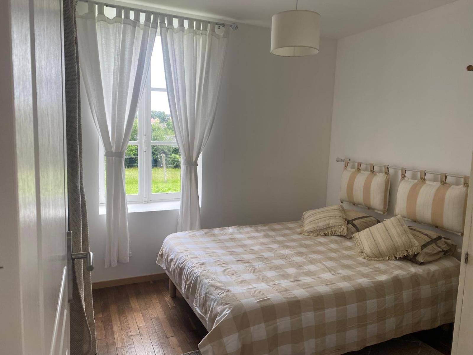 Petite Maison Dans Le Morvan Luzy Buitenkant foto