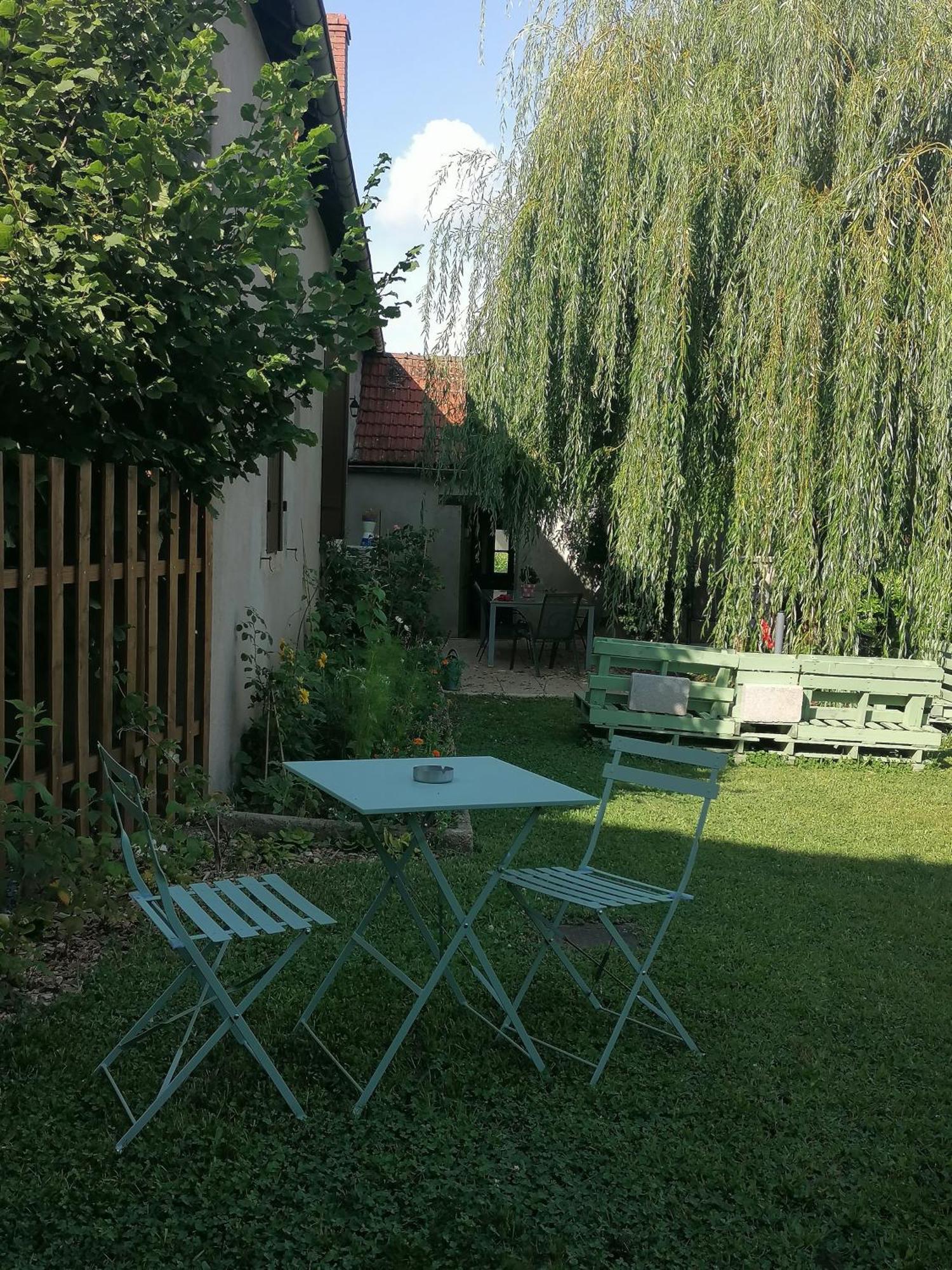 Petite Maison Dans Le Morvan Luzy Buitenkant foto